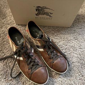 Men’s Burberry vintage check low top sneaker size UK 9, US 10, EU 43 leather.